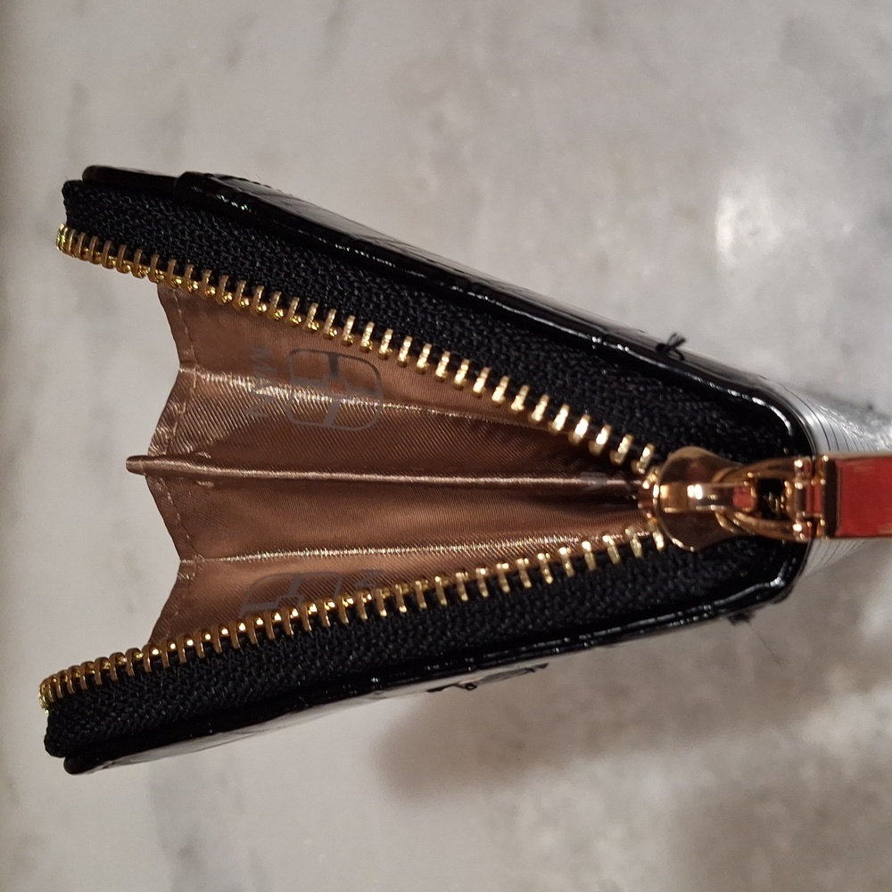 Women's Wallet - Picture 4 of 9